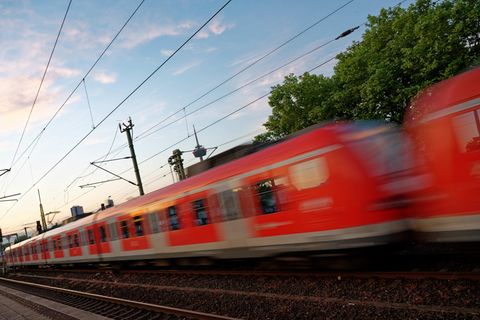 Deutschlandticket: Ein S-Bahn-Zug in Köln