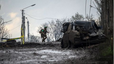Die Ukraine wehrt seit 14 Monaten eine russische Invasion ab