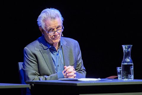 John Irving, amerikanischer Romanautor, liest aus seinem Buch, Straße der Wunder.