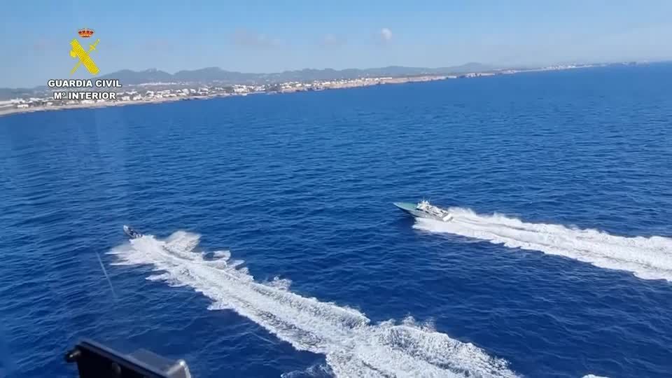 Video: Verfolgungsjagd vor Mallorca Video: Verfolgungsjagd vor Mallorca