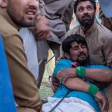 Opfer seiner Kampfbereitschaft: Ein Spieler des Teams von Gilgit-Baltistan wurde bei einem Sturz verletzt