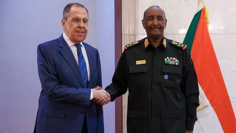Im Februar traf sich Russlands Außenminister Lawrow in Khartum mit dem sudanesischen Militärmachthaber Abdel Fattah al-Burhan