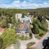 Luftaufnahme des Gebäudes