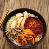 Miso-Ramen mit Szechuan-Ingwer-Hackfleisch