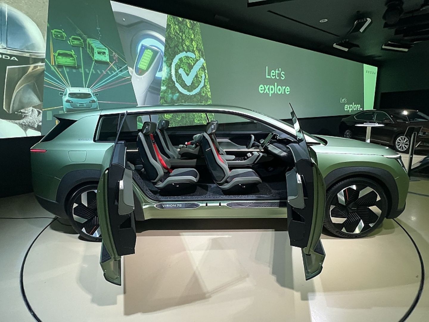 Skoda Vision 7S