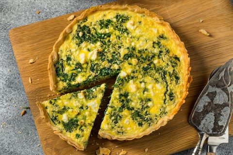 Der zukünftige König Charles hat's gern klassisch. Zu seiner Krönung am Samstag, den 6. Mai 2023, gibt's Quiche mit Spinat, Saubohnen und Cheddar. (Symbolbild)