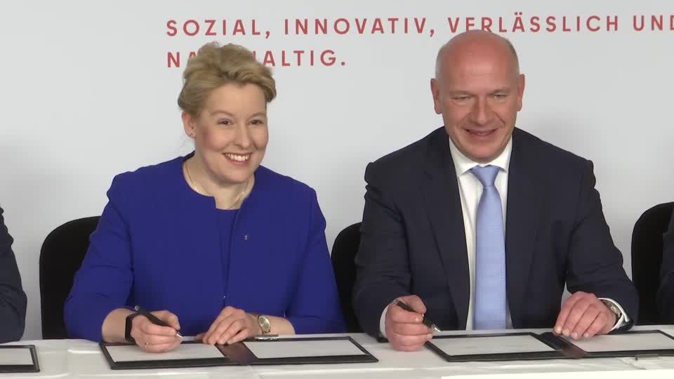 Video: CDU und SPD unterzeichnen Koalitionsvertrag für Berlin