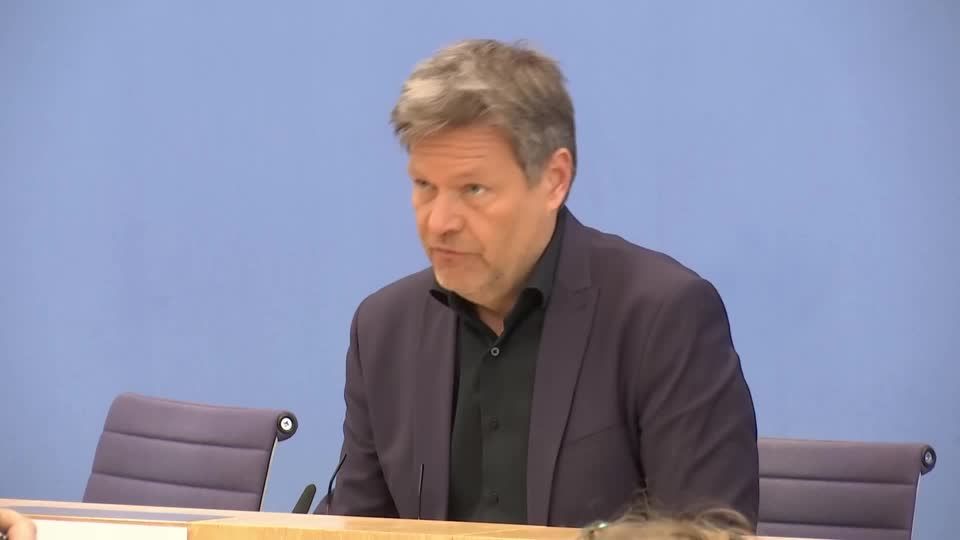 Video: Deutliches Ausrufezeichen - Habeck rechnet mit allmählicher Konjunkturerholung Video: Deutliches Ausrufezeichen - Habeck rechnet mit allmählicher Konjunkturerholung