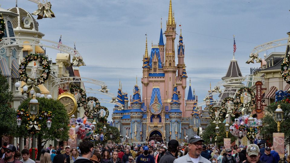 Das Disney-Schloss in Florida – das Unternehmen verklagt Gouvernour Ron DeSantis