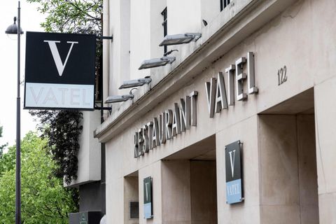 Die Fassade der geschlossenen Hotelschule Vatel in Paris