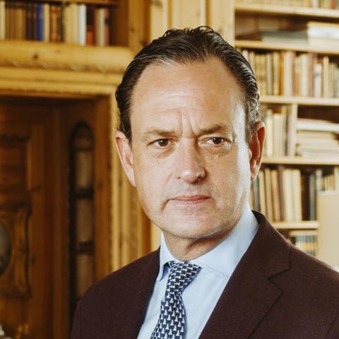 Thema Charles III.: Porträt von Alexander von Schönburg