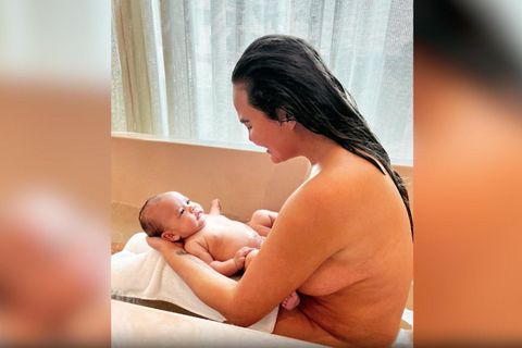 Die ehrlichen „After-Baby-Bodys“ der Stars