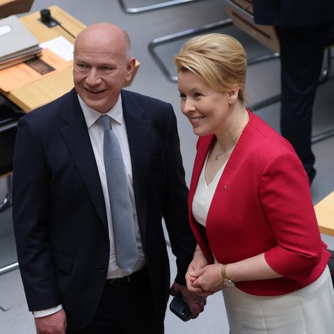 Kai Wegner, CDU, und Franziska Giffey, SPD im Abgeordnetenhaus Berlin