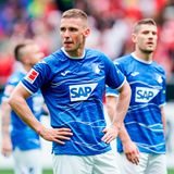 Pavel Kaderabek von der TSG 1899 Hoffenheim steht nach Spielende konsterniert auf dem Spielfeld