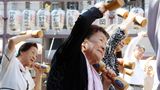 Ältere Frauen machen Sport in Japan