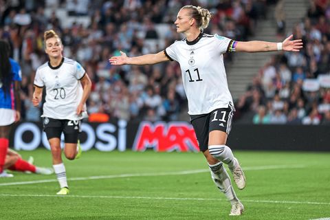 Fußball-WM der Frauen: Alexandra Popp beim Torjubel – noch ist unklar, ob die TV-Zuschauer im Sommer erleben werden