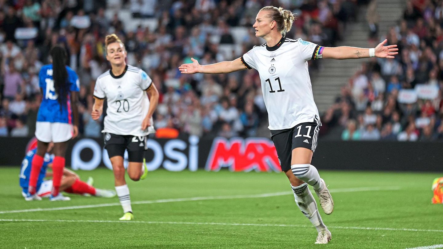 Fußball-WM der Frauen 2023 Sky-Sportchef über Streit um die TV-Rechte STERN.de