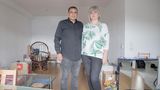 Mohamed Hamouda (59) ist Ingenieur, Svitlana Kotok (45), Verwalterin. Beide kannten sich bereits drei Jahre aus der Ukraine, lebten aber in unterschiedlichen Städten. Auf der Flucht kreuzten sich ihre Wege; der Krieg hat aus den beiden ein Paar gemacht. Mohameds größter Traum: "In Deutschland zu leben und in Deutschland zu arbeiten."
