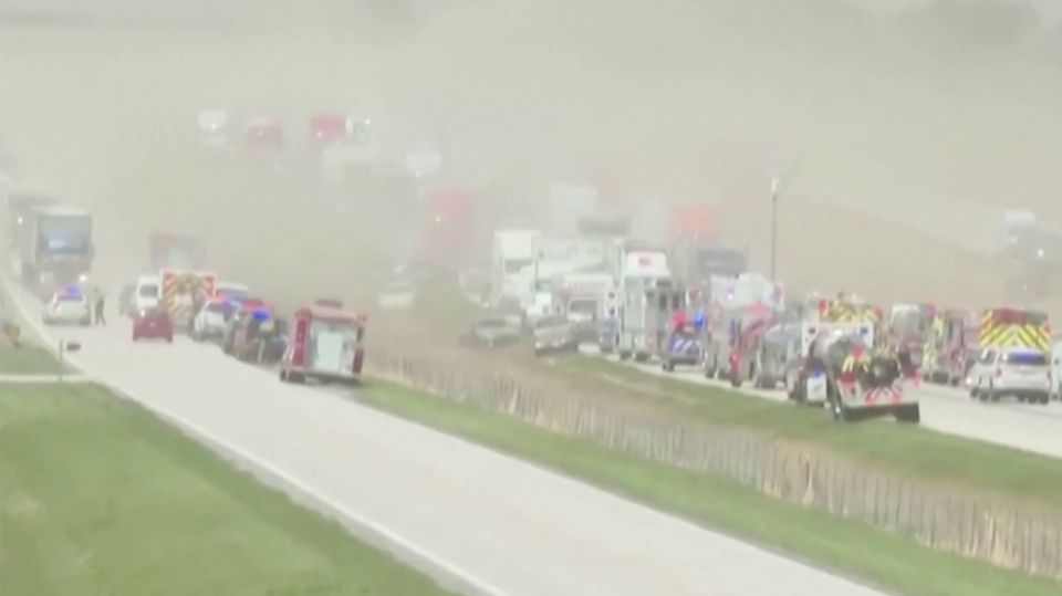 US-Bundesstaat Illinois: Staubsturm löst Massenkarambolage auf Autobahn aus