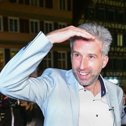 Boris Palmer freut sich nach seiner Wiederwahl als Bürgermeister in Tübingen