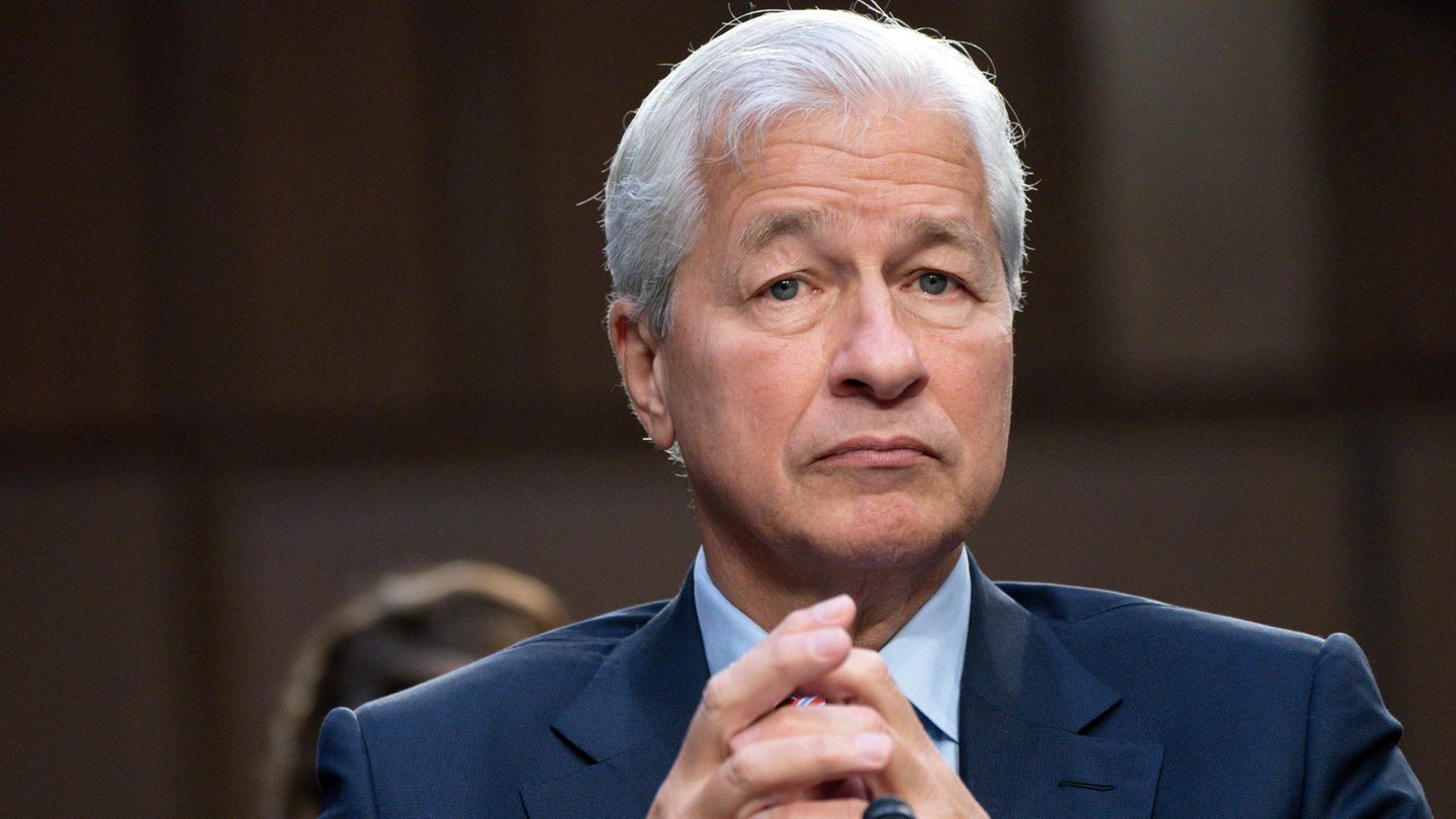 JPMorgan Chase buys First Republic: How the deal came about