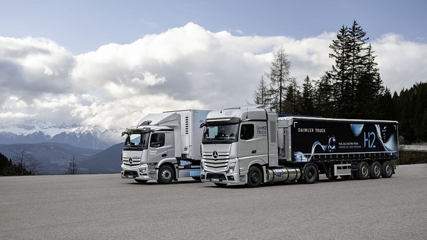 Mercedes Gen2 H2 Truck