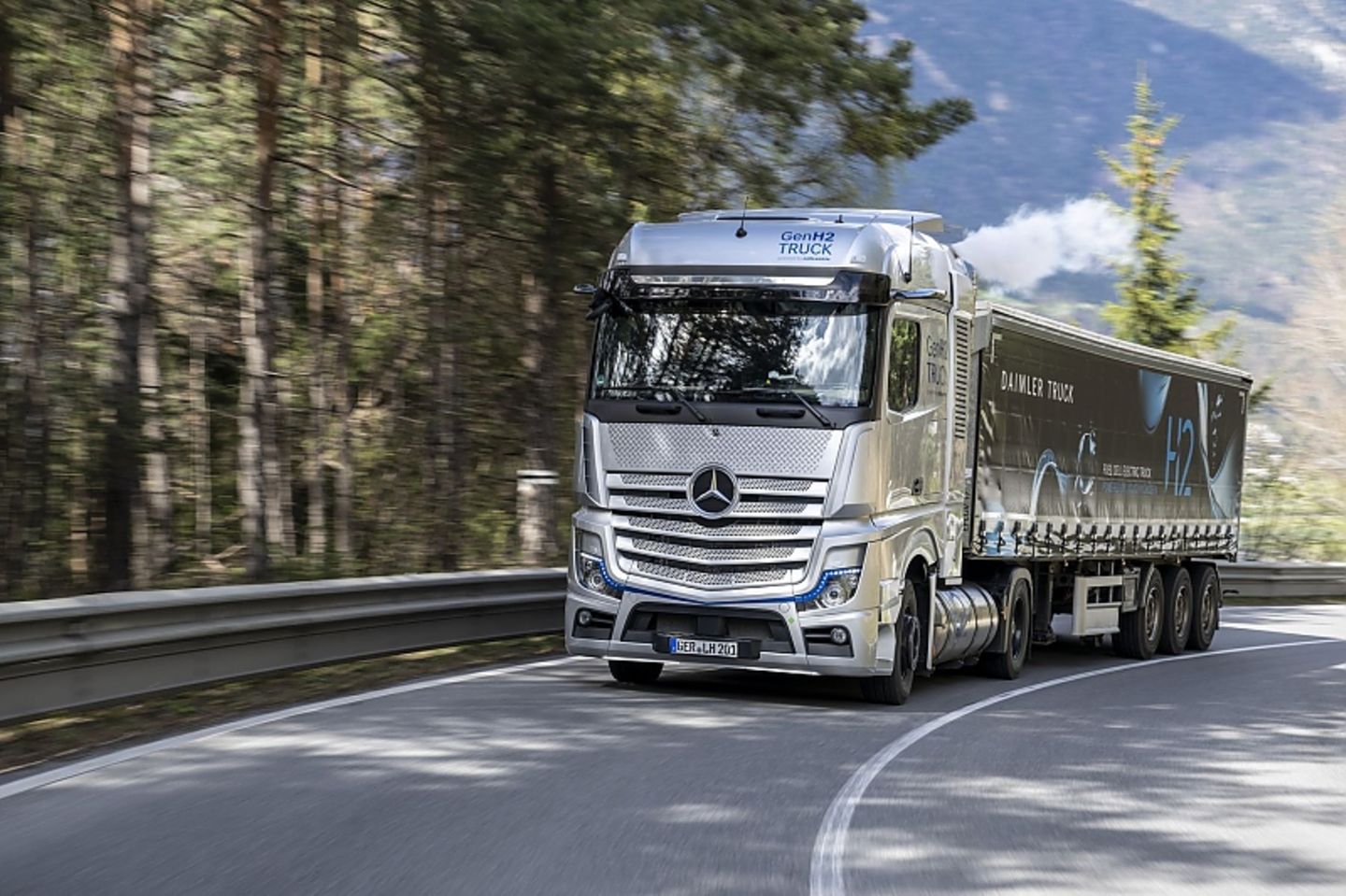Mercedes Gen2 H2 Truck