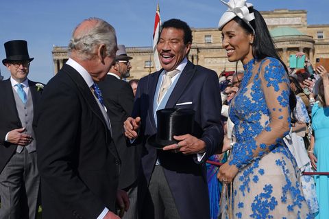 König Charles III. und Lionel Richie mit Freundin Lisa Parigi