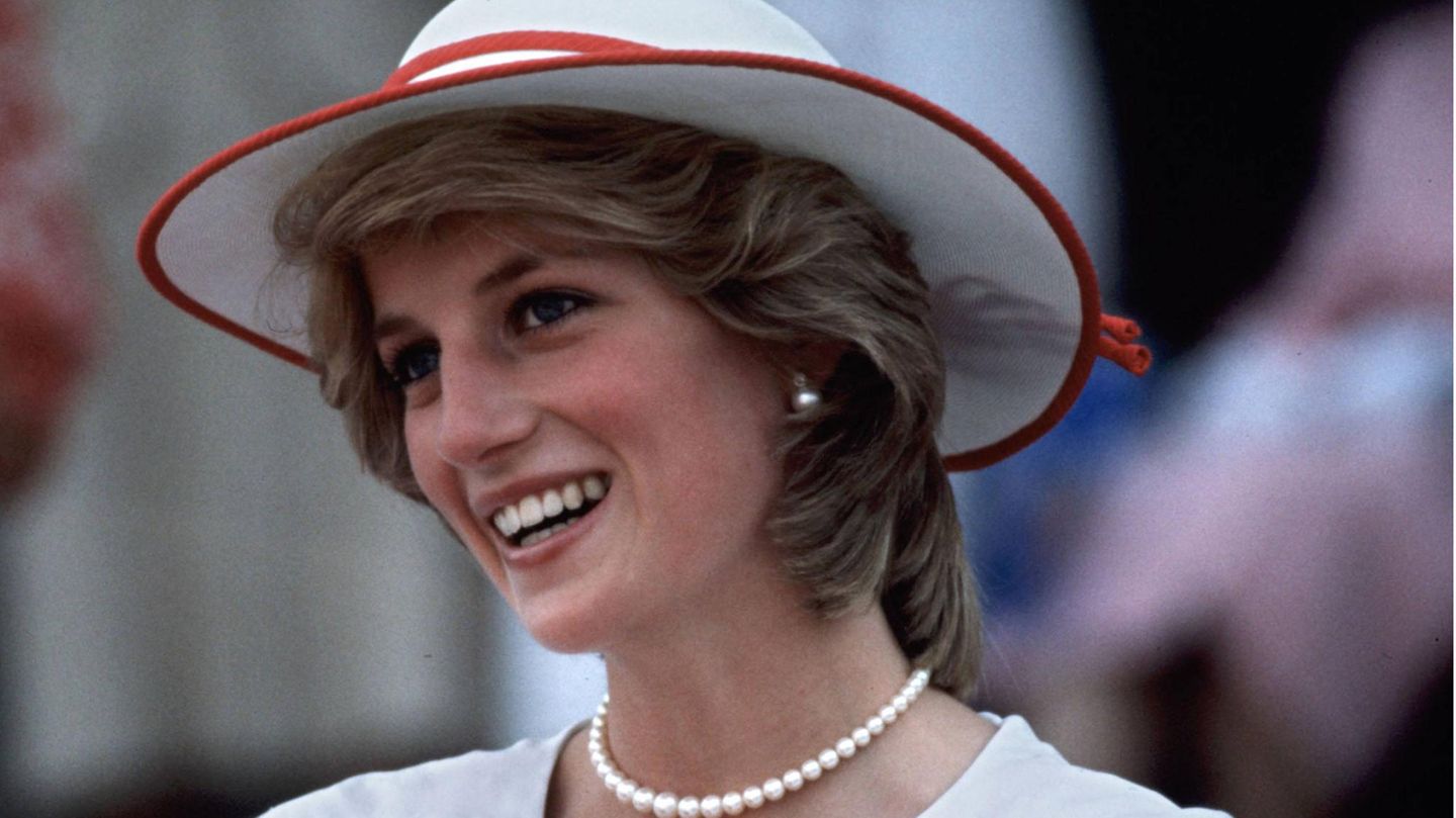Coronation: Camilla becomes queen – but Diana is still more popular