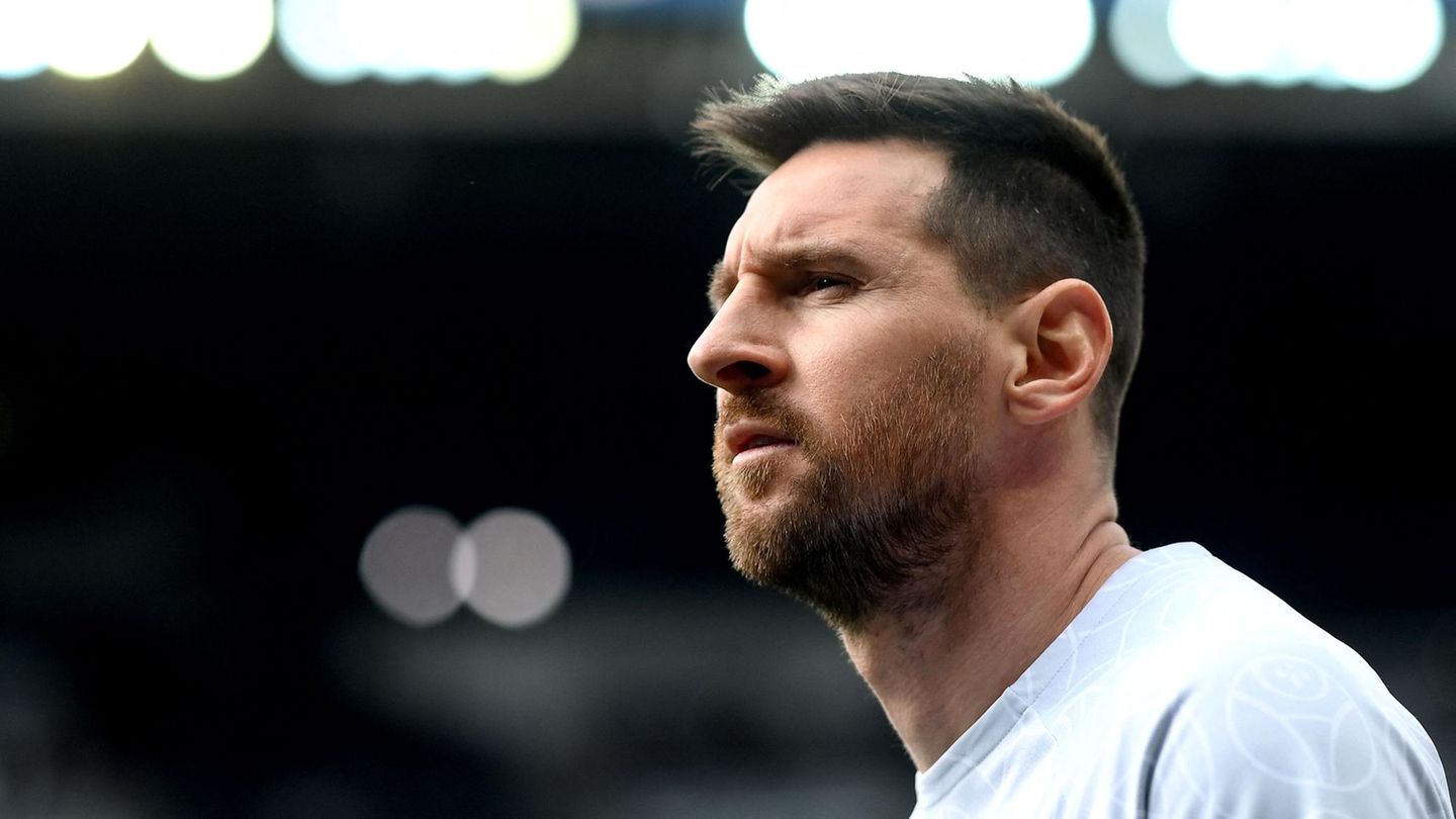 Messi’s father denies rumors of a move to Saudi Arabia
