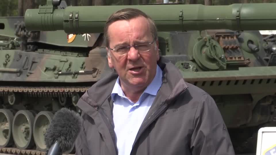 Video: Pistorius lobt Leopard-Panzerausbildung für ukrainische Soldaten Video: Pistorius lobt Leopard-Panzerausbildung für ukrainische Soldaten