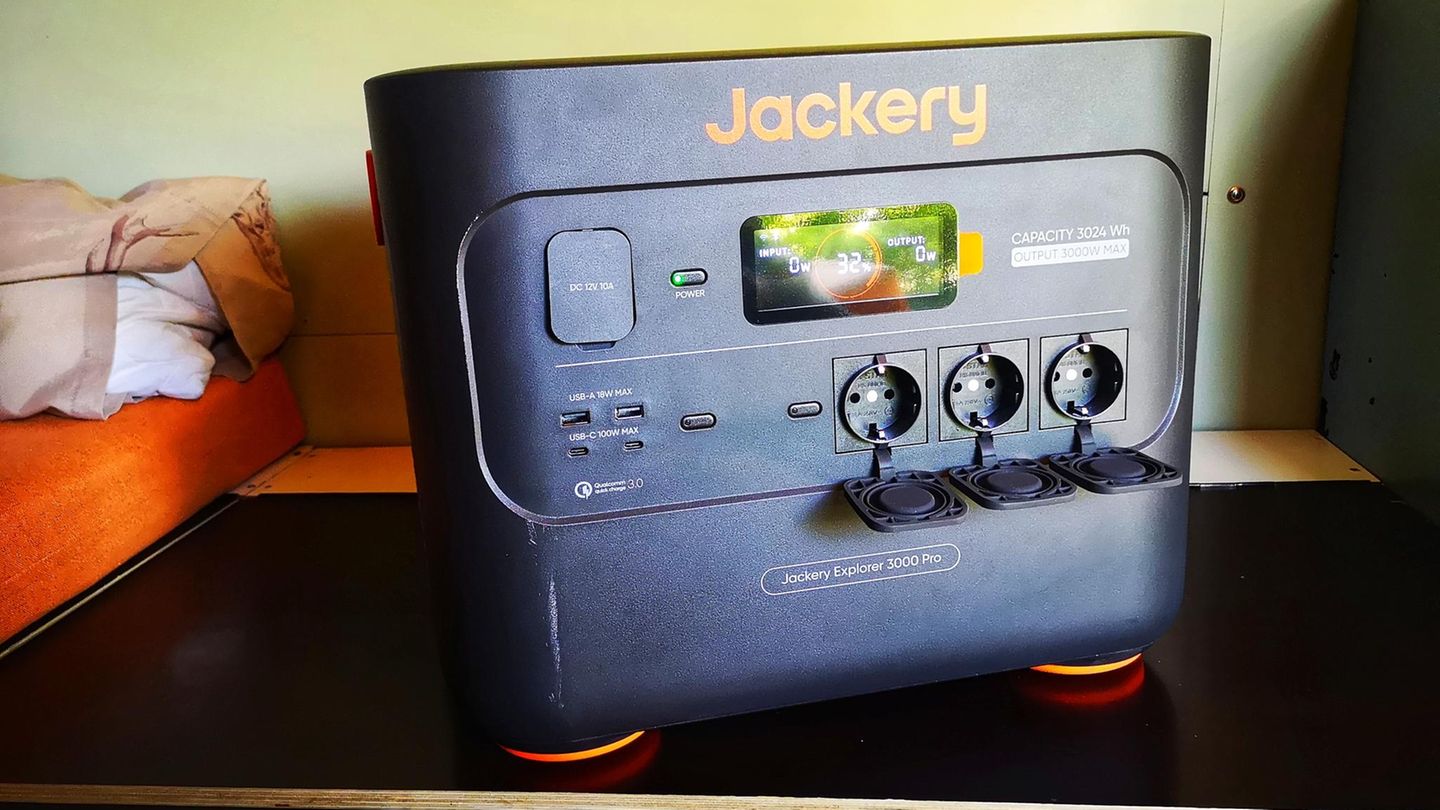 Nicht gerade ein Leichtgewicht aber dennoch beweglich. Deponiert wurde die Box in der Sitzbank.