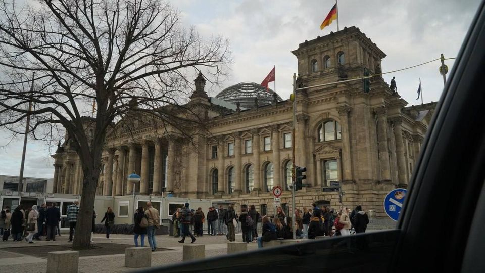 Faktencheck: Sowjetflagge auf Reichstag Faktencheck: Sowjetflagge auf Reichstag