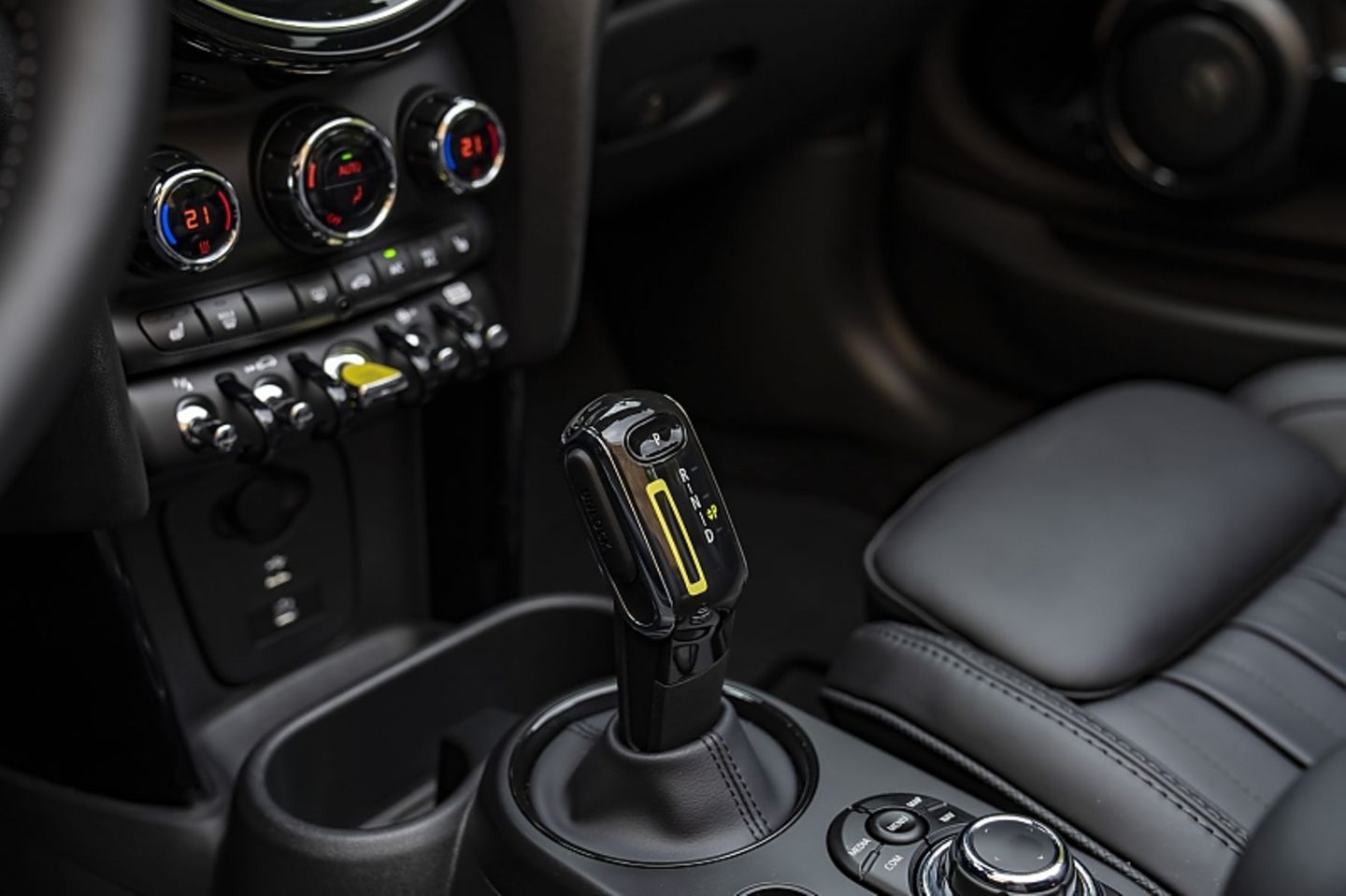 Mini Cooper SE Cabrio