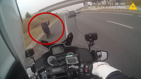 Mit fast 100 km/h: E-Scooter flüchtet vor Polizei