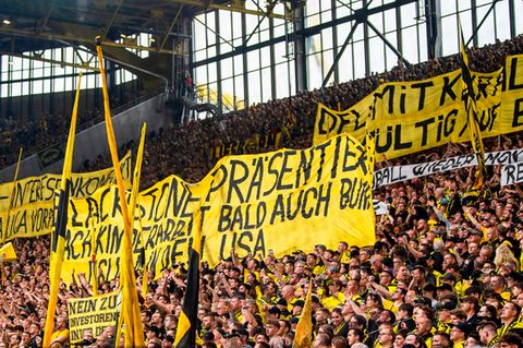 Viele Fans, wie die BVB-Anhänger auf der Südtribüne, sind gegen den Verkauf der Medienrechte