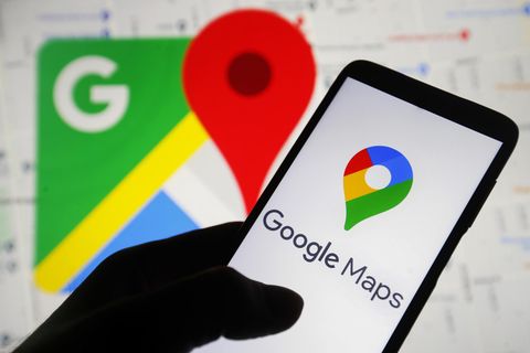 Das Google-Maps Logo auf dem Smartphone