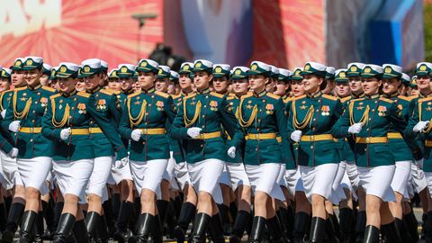 Auch ein Regiment aus Frauen durfte in diesem Jahr nicht fehlen. 