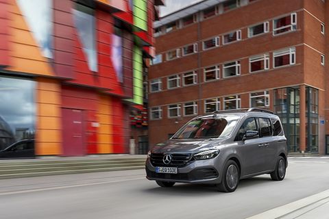 Mercedes EQT 200
