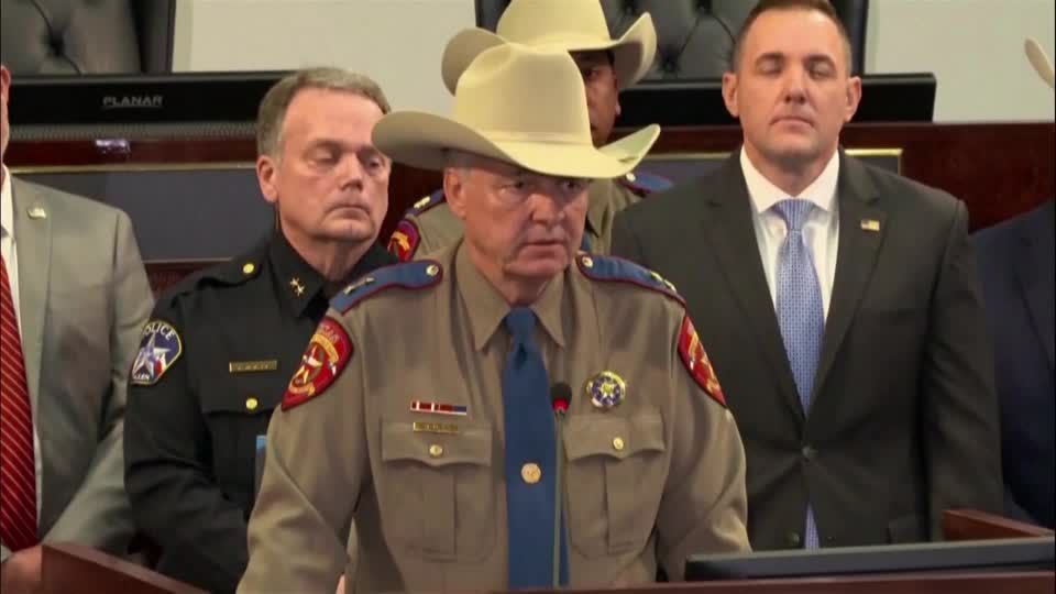 Video: Polizei: Texas-Schütze hatte Neonazi-Ideologie