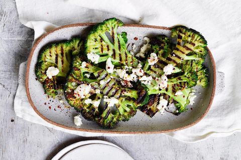 Brokkoli-Steaks mit Feta