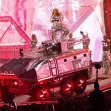 Im Rahmen der "Renaissance World Tour" sind 57 Auftritte in rund 40 Ländern geplant. In Deutschland sind drei Auftritte im Juni geplant. 