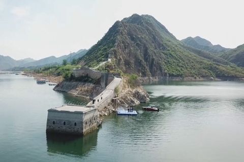 Atemberaubende Aufnahmen: Hier verläuft die Chinesische Mauer unter Wasser