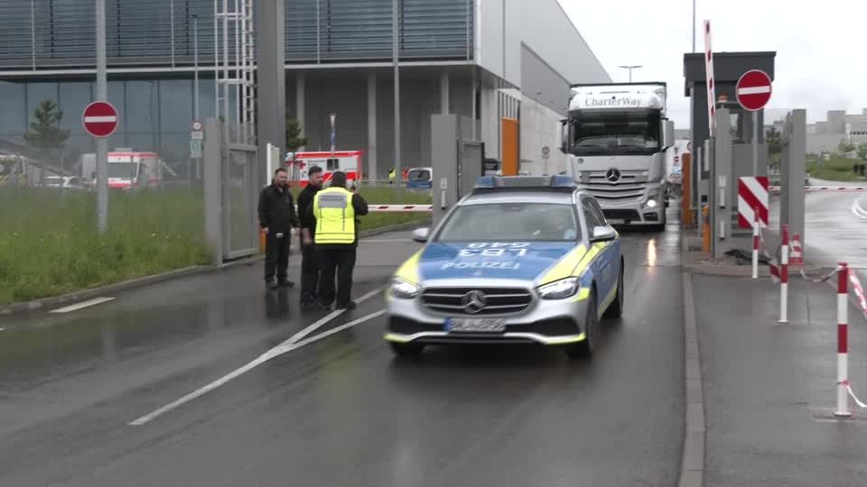 Video: Schüsse im Mercedes-Werk Sindelfingen: 2 Tote