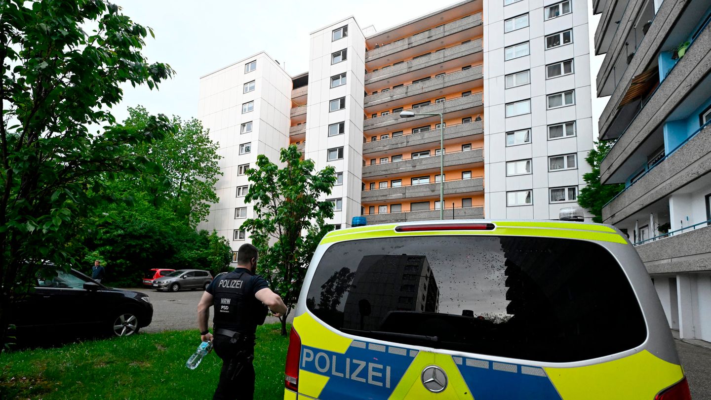 Ratingen: Viele offene Fragen nach Explosion in Wohnblock – Bangen um Opfer  | STERN.de