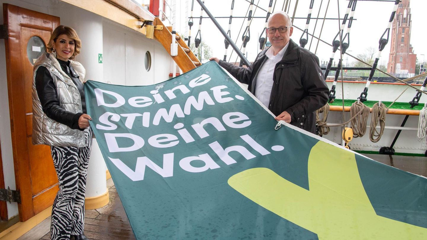 Bremer Lokalpolitiker Sülmez Çolak (Grüne) und Torsten von Haaren (SPD)