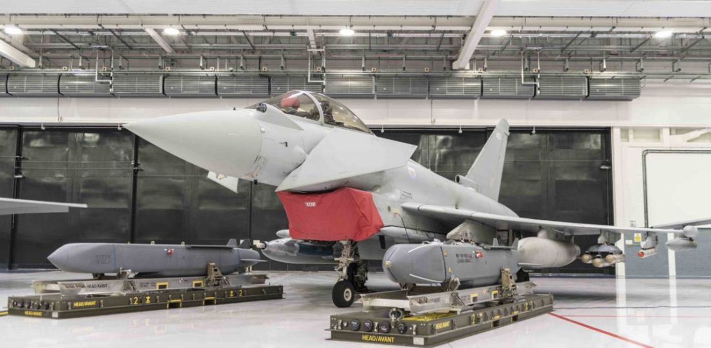 Britischer Typhoon mit der Storm Shadow 