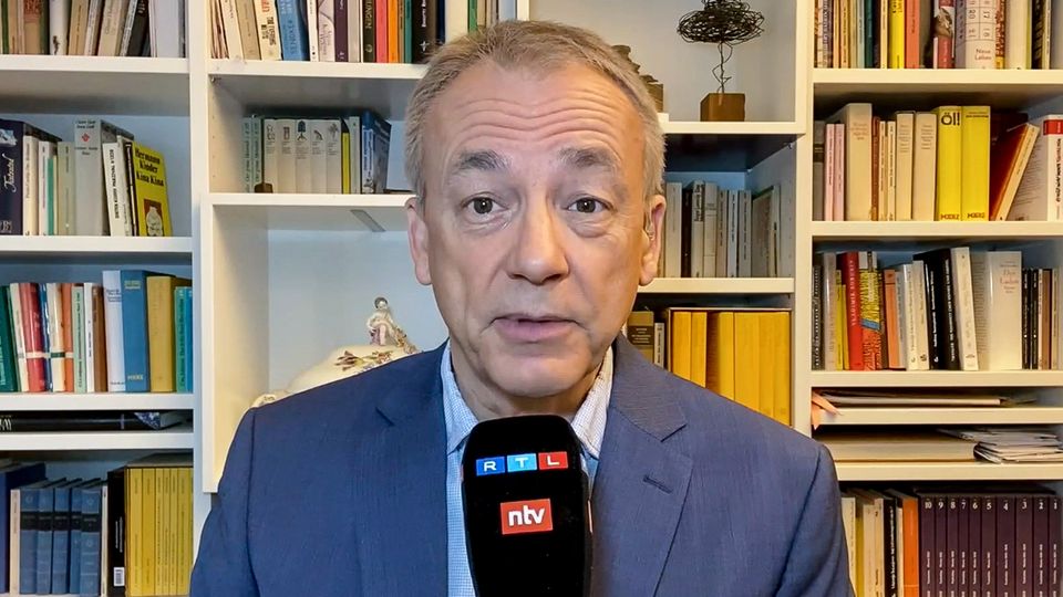 "Militärblogger haben 'Alarmstufe Rot' ausgerufen": Russland-Experte ordnet Front-Berichte ein