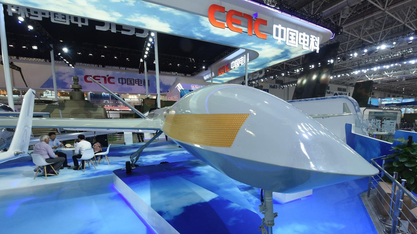 Platz 10: CTEC Chinas erste Frühwarndrohne und die weltweit erste ihrer Art, die JY-300