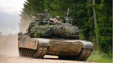 Ein Abrams-Panzer während einer multinationalen Übung auf dem Truppenübungsplatz Hohenfels